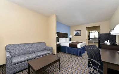 Photo 5 - Western Inn & Suites