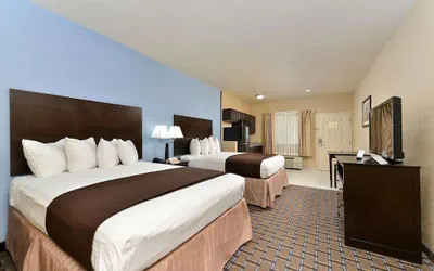 Photo 3 - Western Inn & Suites