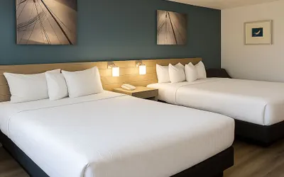 Photo 2 - Rancho San Diego Inn & Suites