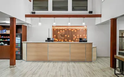 Photo 4 - Comfort Inn & Suites