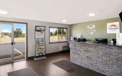 Photo 4 - Suburban Studios Portage