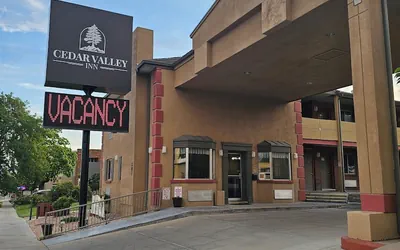 Photo 2 - Cedar Valley Inn