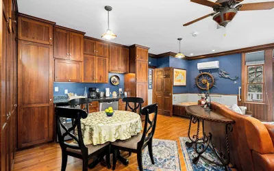 Photo 4 - Historic Salyards Mansion by Heirloom Boutique Collection