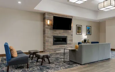 Photo 3 - Comfort Suites Paducah Mall Area