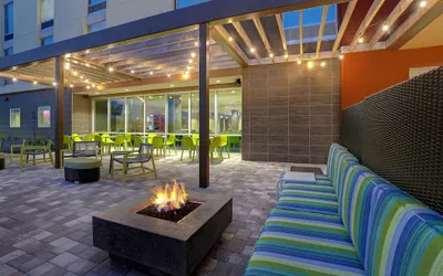 Photo 2 - Home2 Suites by Hilton Lakewood Ranch