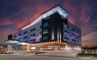 Aloft by Marriott Dallas Arlington South