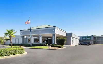 Photo 2 - Quality Inn Morgan City