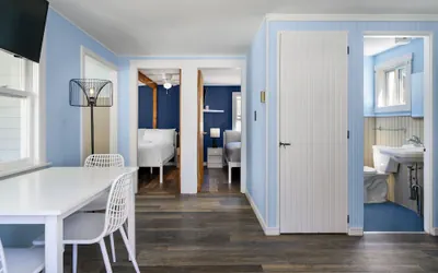 Photo 3 - The Beaches Guest Rooms and Cottages