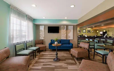Photo 3 - Baymont by Wyndham Elizabeth City