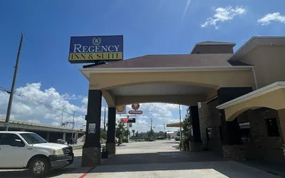 Photo 2 - Regency Inn and Suites