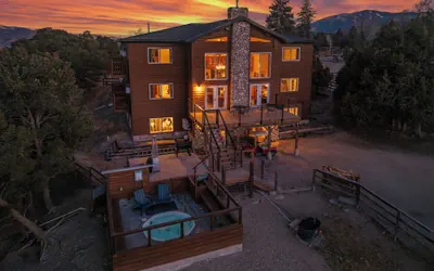 Photo 2 - Mountain Goat Lodge