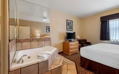 Photo 5 - Turquoise Inn and Suites Cortez near Mesa Verde