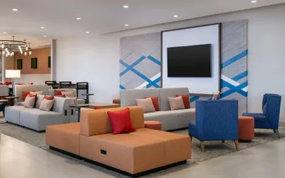 Photo 3 - Hilton Garden Inn Visalia, Ca