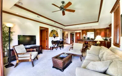 Photo 2 - Luxury Beach Front Villa - Kolea