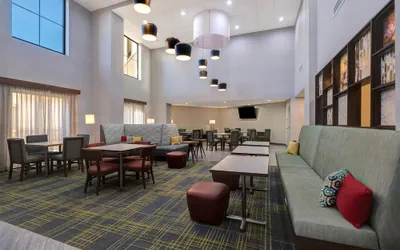 Photo 3 - Hampton Inn & Suites Marina
