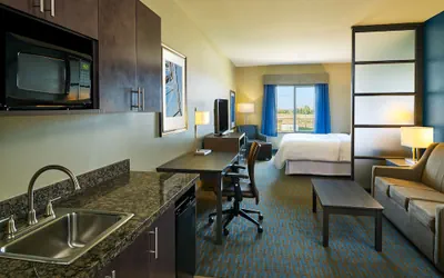 Photo 4 - Four Points by Sheraton Williston