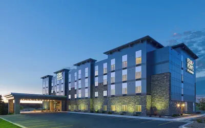 Four Points by Sheraton Williston