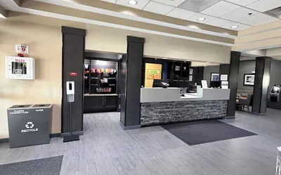 Photo 3 - Four Points by Sheraton Williston
