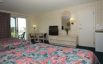 Photo 3 - Winnapaug Inn