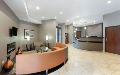 Photo 2 - Best Western University Inn At Valparaiso
