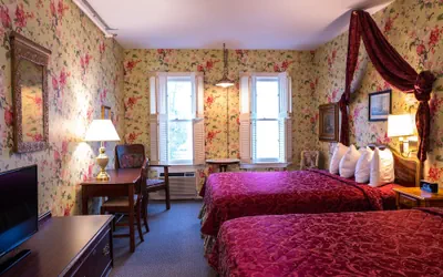 Photo 4 - Murray Hotel