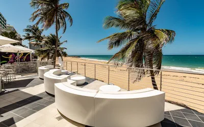 Photo 2 - The Tryst Beachfront Hotel