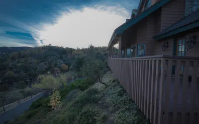 Tucker Peak Lodge