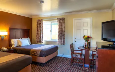 Photo 4 - Seaside Inn