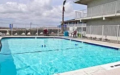 Photo 2 - Hilltop Inn & Suites