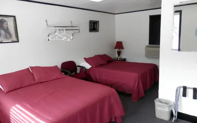 Photo 3 - Trail Motel