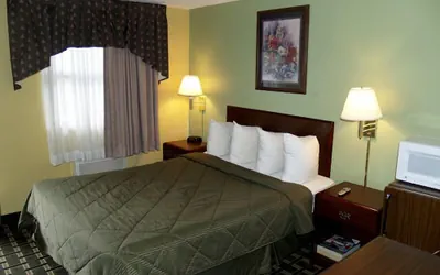 Photo 2 - Boulevard Inn