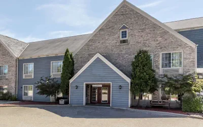 Photo 2 - Baymont by Wyndham Mequon Milwaukee Area