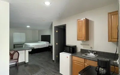 Photo 4 - High Falls Inn and Suites