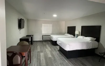 Photo 5 - High Falls Inn and Suites