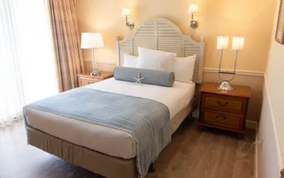 Photo 4 - Anchor In Distinctive Waterfront Lodging