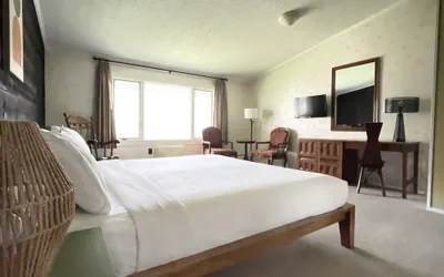 Photo 5 - Toll Road Inn