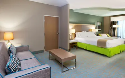 Photo 3 - Holiday Inn Express Hotel & Suites Warner Robins North West by IHG