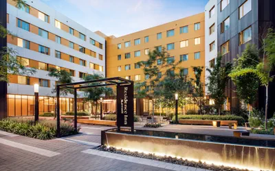 Photo 2 - Residence Inn Portland Downtown/Pearl District