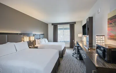 Photo 4 - Holiday Inn Express Hotel & Suites Kailua-Kona by IHG