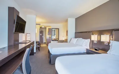 Photo 5 - Holiday Inn Express Hotel & Suites Kailua-Kona by IHG