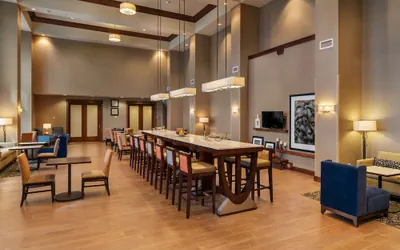 Photo 4 - Hampton Inn & Suites Portland/Vancouver