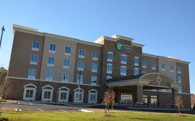 Photo 2 - Holiday Inn Express Hotel & Suites Albany by IHG