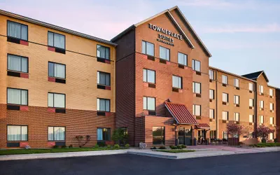 Photo 2 - TownePlace Suites Garden City