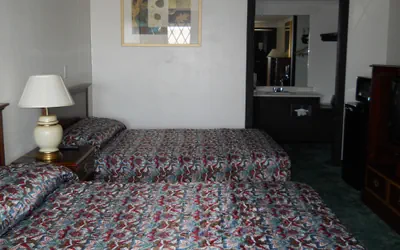 Photo 4 - Value Inn Milwaukee Airport South