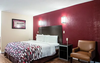 Photo 2 - Red Roof Inn Slidell