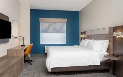 Photo 2 - Holiday Inn Express & Suites Lantana by IHG