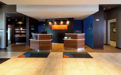 Photo 2 - Courtyard By Marriott Battle Creek