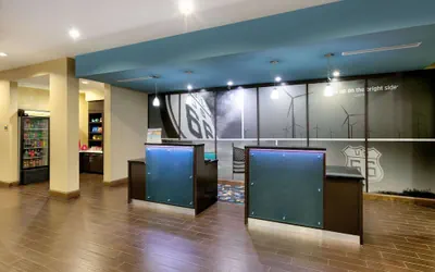 Photo 4 - La Quinta Inn & Suites by Wyndham Clinton Historic Route 66