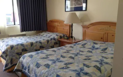 Photo 4 - Independence Courthouse Motel