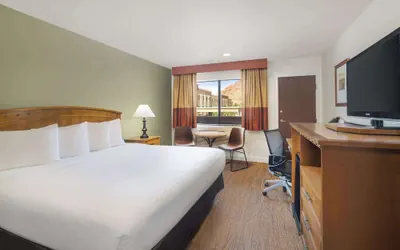 Photo 5 - Best Western Red Hills